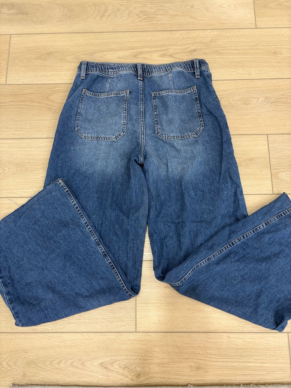 Lucky Brand Flowy Coastal Boho Blue Wide Leg Drawstring Jeans. Size Small - Picture 4 of 5